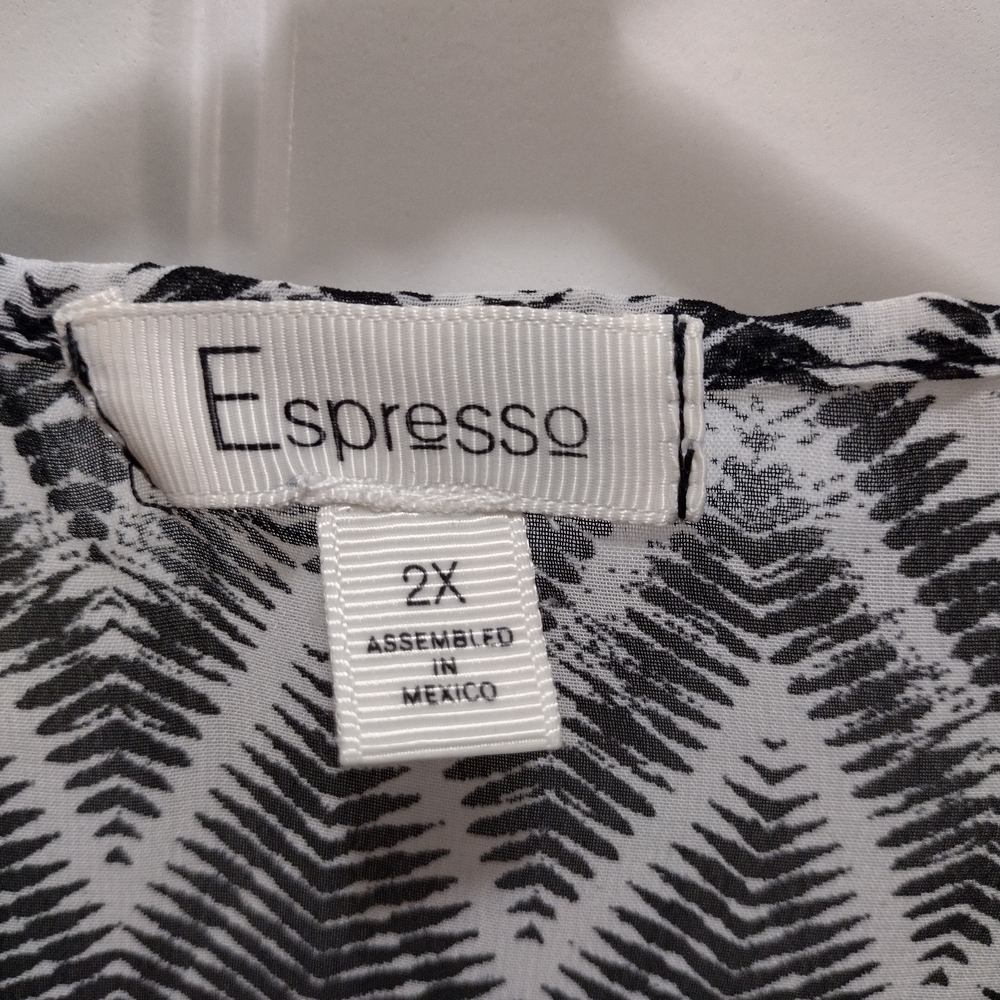 Espresso Monochrome Zigzag Blouse